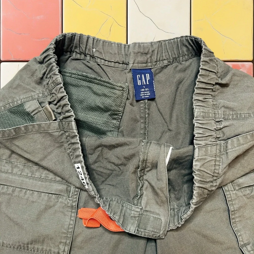 Vintage‎ Gap Cargo Hiking Shorts Y2K Men L Green Ripstop Pockets Outdoor Utility